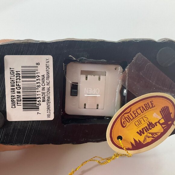 New Wilcor Retro Camper Van Night Light Decor With Canoes Surfboard - Picture 6 of 9